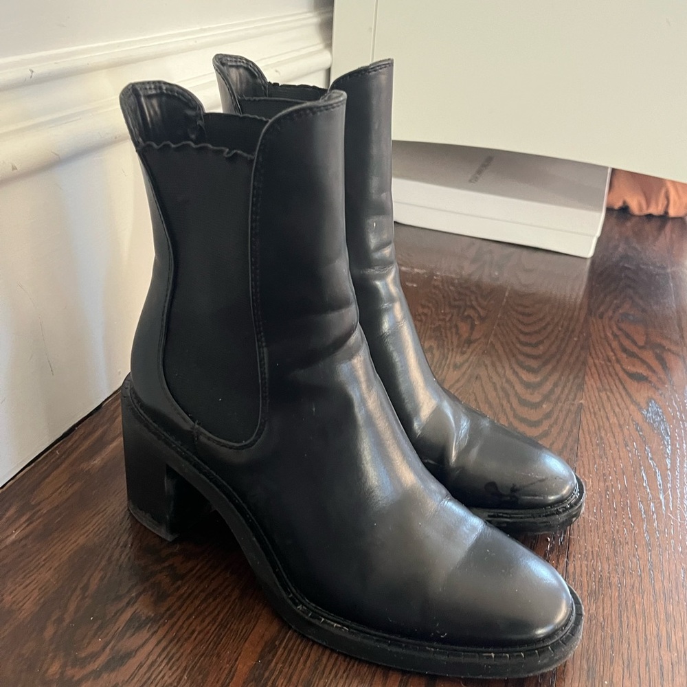 Black Boots